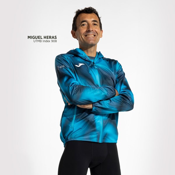 Erkek Yağmurluk & Yelek Joma Erkek Futbol Yağmurluk R-Trail Nature Raincoat Ürün Kodu: 103218-716