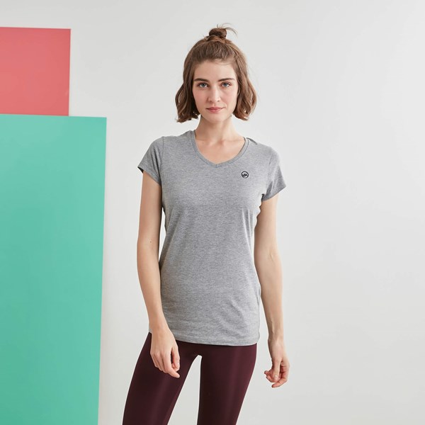 Kadın T-shirt Penolepe Kadın V Yaka Basic Tshirt Ürün Kodu: 20206001-2018