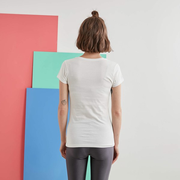 Kadın T-shirt Penolepe Kadın V Yaka Basic Tshirt Ürün Kodu: 20206001-9007