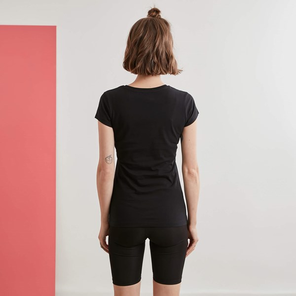 Kadın T-shirt Carmen Kadın Logolu Basic  Tshirt Ürün Kodu: 20206002-2001